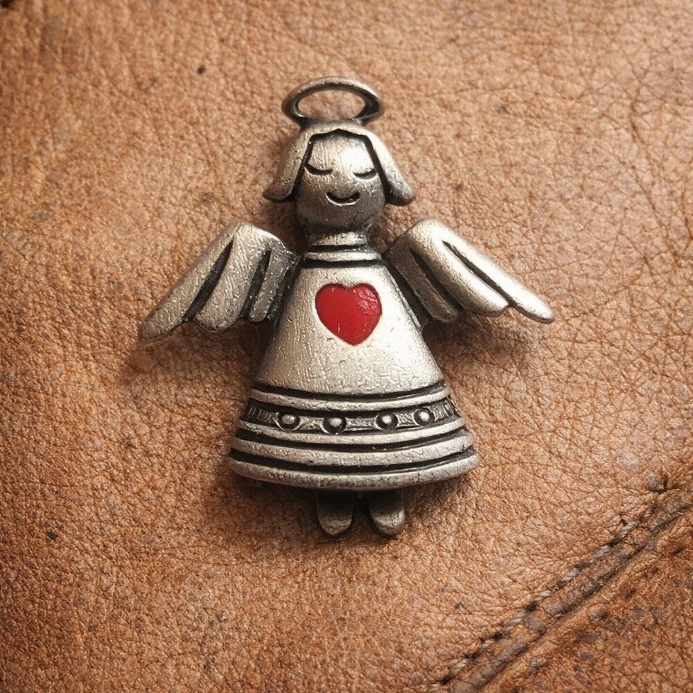 Jonette Jewelry Company J.J. Angel With Heart Vintage Lapel Pin